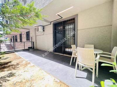 Altıntepe Sahilde Bahçe Teraslı 3 Yıllık 70M² Lüks 2+1! 8