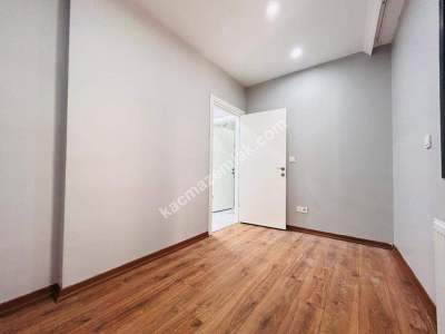 Altıntepe Sahilde Bahçe Teraslı 3 Yıllık 70M² Lüks 2+1! 27