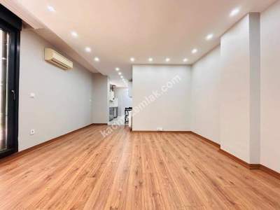 Altıntepe Sahilde Bahçe Teraslı 3 Yıllık 70M² Lüks 2+1! 16