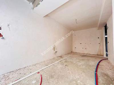 Kaçmaz'dan Sıfır Binada Ara Katta Geniş 1+1 3