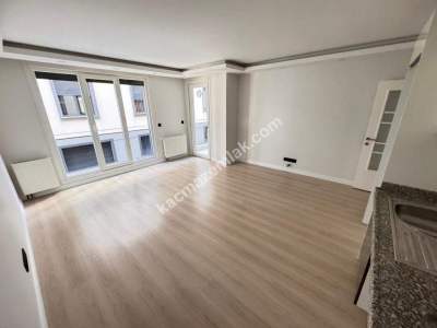 Altınvadi Konaklarında İskanlı 2+1 Balkonlu 2.Kat 3