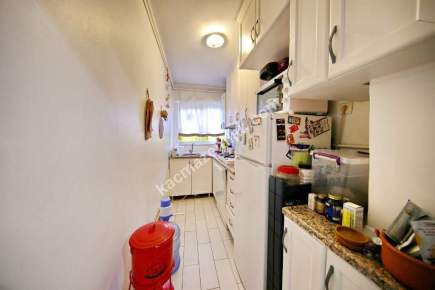 Altıntepe'de Ulaşıma Yakın Katta Ferah 2+1 6