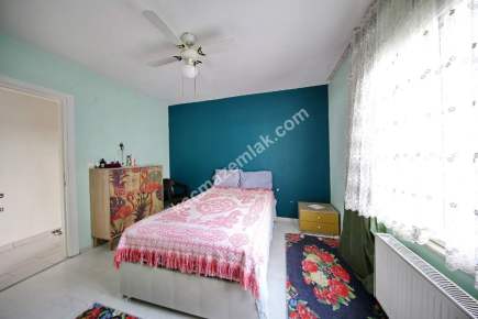 Altıntepe'de Ulaşıma Yakın Katta Ferah 2+1 8