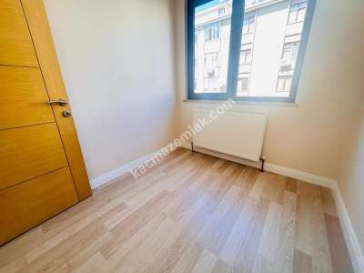 Altıntepe'de Minibüse Yakın 6Yıllık 2.Kat Geniş 2+1 16