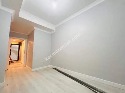 Altıntepe'de Ulaşıma Yakın 2.Katta Sıfır Boş Lüks 2+1! 28