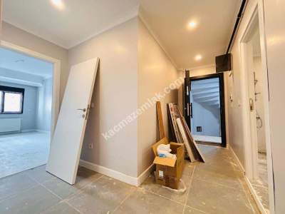 Altıntepe'de Ulaşıma Yakın 2.Katta Sıfır Boş Lüks 2+1! 15