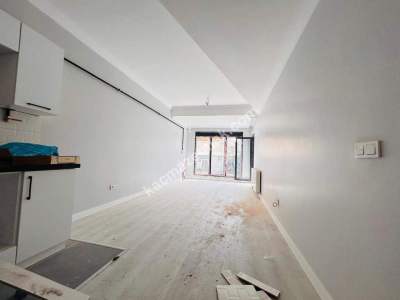 Altıntepe'de Ulaşıma Yakın 2.Katta Sıfır Boş Lüks 2+1! 13