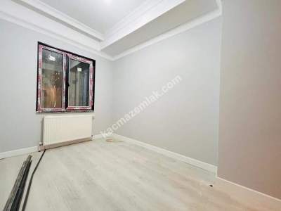 Altıntepe'de Ulaşıma Yakın 2.Katta Sıfır Boş Lüks 2+1! 23