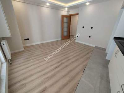 2021 Yılı Yapımı Geniş Bahçeli Lüx 2+1 3