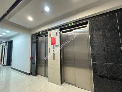 Katta Yeni Binada Kapalı Otoparklı 1+1 Boş 15