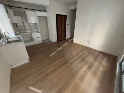 Altıntepede Bostancıya Komşu Sıfır 2+1 4