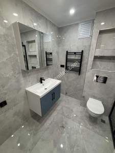 Altıntepe'de Minibüse 1Dk Asansörlü İçi Lüks Yapılı 3+ 25