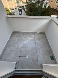 Altıntepe'de Minibüse 1Dk Asansörlü İçi Lüks Yapılı 3+ 18