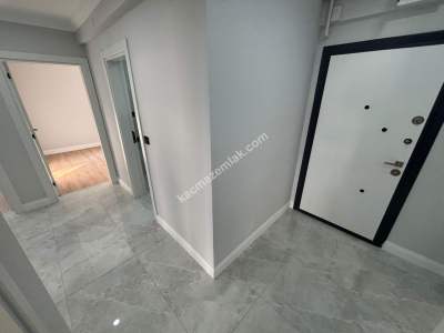 Altıntepe'de Minibüse 1Dk Asansörlü İçi Lüks Yapılı 3+ 20