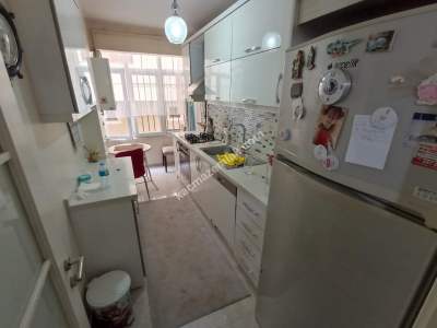 Altıntepe Ara Kat Ayrı Mutfak Balkonlu Geniş 2+1 2