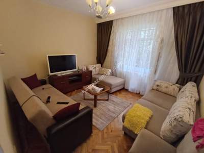 Altıntepe Ara Kat Ayrı Mutfak Balkonlu Geniş 2+1 11