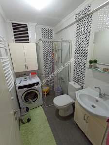 Altıntepe Ara Kat Ayrı Mutfak Balkonlu Geniş 2+1 24