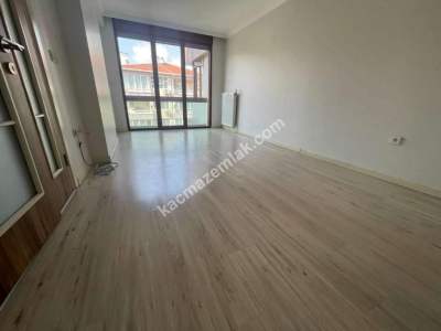 Altıntepe'de Minibüse Yakın Full Ön Cephe 3+1 14