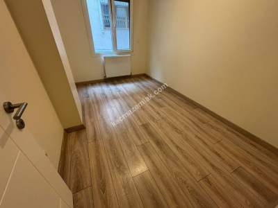 Altıntepe Sahilde Minibüs Yoluna 3.Binada Geniş 3+1 28