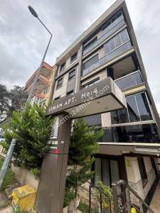 Altıntepe Sahilde Minibüs Yoluna 3.Binada Geniş 3+1