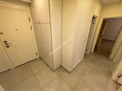 Altıntepe Sahilde Minibüs Yoluna 3.Binada Geniş 3+1 17