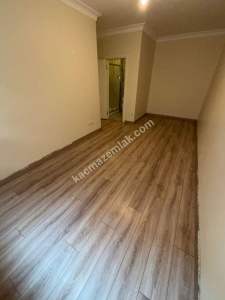 Altıntepe Sahilde Minibüs Yoluna 3.Binada Geniş 3+1 25