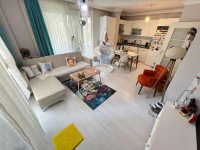 Altıntepe'De Genç Binada, Ön Cepheli 2+1