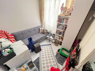 Altıntepe'de Genç Binada, Ön Cepheli 2+1 23