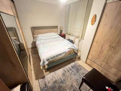 Altıntepede Minibüse 1 Dk Ayrı Mutfaklı Bahçeli 2+1 22