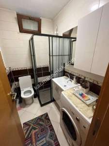 Altıntepede Minibüse 1 Dk Ayrı Mutfaklı Bahçeli 2+1 34