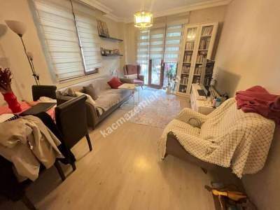 Altıntepede Minibüse 1 Dk Ayrı Mutfaklı Bahçeli 2+1 14