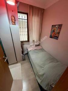 Altıntepede Minibüse 1 Dk Ayrı Mutfaklı Bahçeli 2+1 28