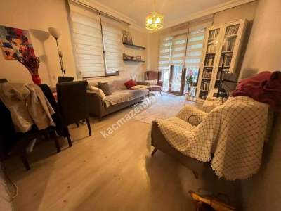 Altıntepede Minibüse 1 Dk Ayrı Mutfaklı Bahçeli 2+1 10