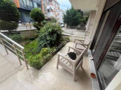 Altıntepe 63'De Ön Cephe Çok Ferah Özel Bahçeli 2+1 22