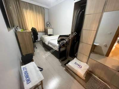 Altıntepe 63'De Ön Cephe Çok Ferah Özel Bahçeli 2+1 26