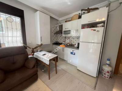 Altıntepe 63'De Ön Cephe Çok Ferah Özel Bahçeli 2+1