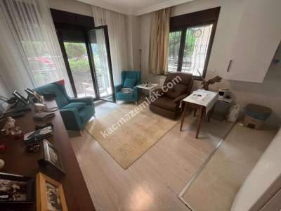 Altıntepe 63'De Ön Cephe Çok Ferah Özel Bahçeli 2+1 4