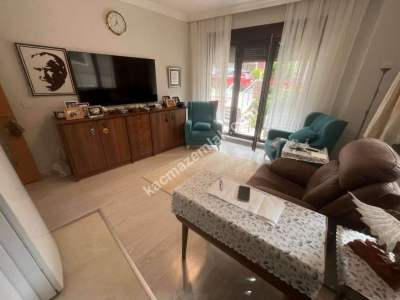 Altıntepe 63'De Ön Cephe Çok Ferah Özel Bahçeli 2+1 21