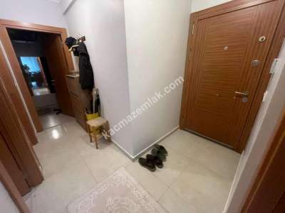 Altıntepe 63'De Ön Cephe Çok Ferah Özel Bahçeli 2+1 20