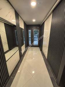 Merkezi Lokasyonda Sıfır Yapıda Ara Kat Ön Cephe 3+1 8