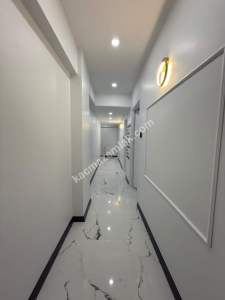 Altıntepe De Özel Mimarili Balkonlu 2+1 Bahçe Katı 16