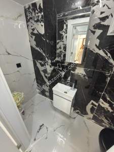 Altıntepe De Özel Mimarili Balkonlu 2+1 Bahçe Katı 14