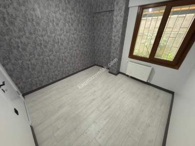 Altıntepe De Özel Mimarili Balkonlu 2+1 Bahçe Katı 23