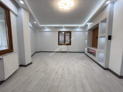 Altıntepe De Özel Mimarili Balkonlu 2+1 Bahçe Katı 9