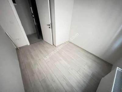 Altıntepe Caddeye Yakın Sıfır Arakat 2+1 8