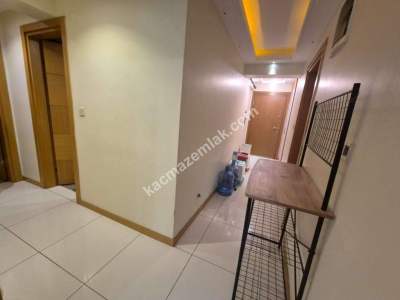 Altıntepe De Ulaşıma Yakın 10 Yıllık Binada Y.giriş 2+1 23