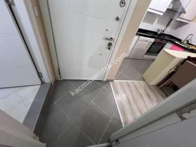 Altıntepe 63'De Marmaraya Yakın Ön Cephe Balkonlu 1+1 9