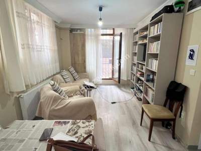 Altıntepe 63'De Marmaraya Yakın Ön Cephe Balkonlu 1+1 5