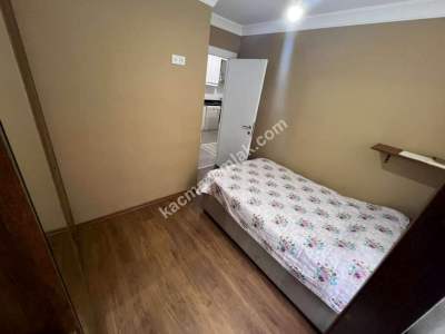 Altıntepe 63'De Marmaraya Yakın Ön Cephe Balkonlu 1+1 8