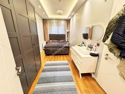 Galipbeyde 5 Yıl 1.Kat 95 M2 Lüks 3+1 Satılık Daire 22